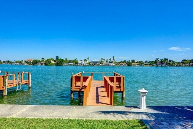 Building Photo - 10265 Gulf Blvd