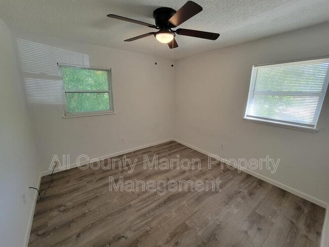 Building Photo - 1140 NW 20th Ave