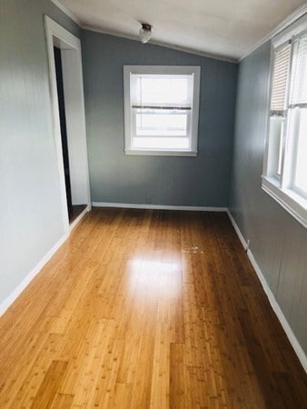 Building Photo - 28 Gordon St