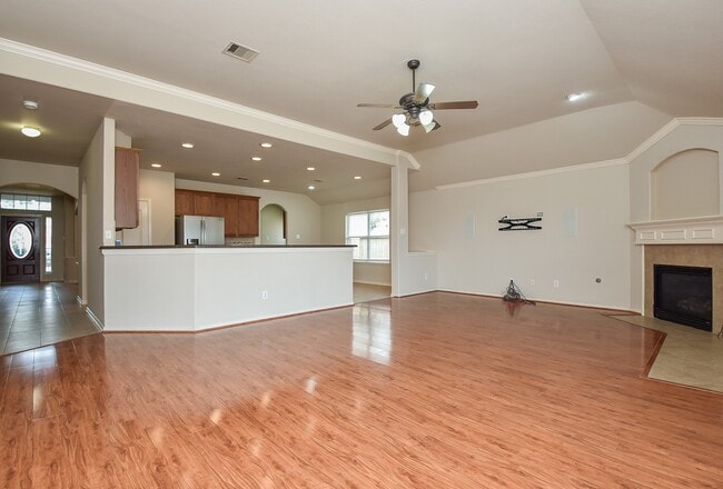 Building Photo - 3217 Mossy Bend Ln