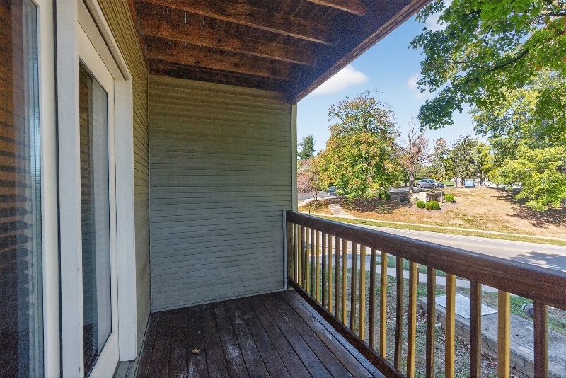 Building Photo - 858 Malabu Dr