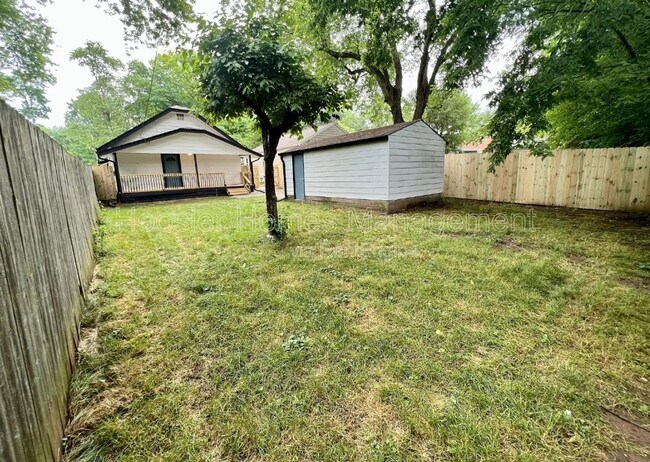 Building Photo - 5128 Primrose Ave