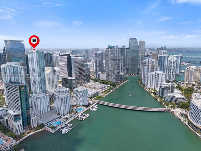Building Photo - 950 Brickell Bay Dr