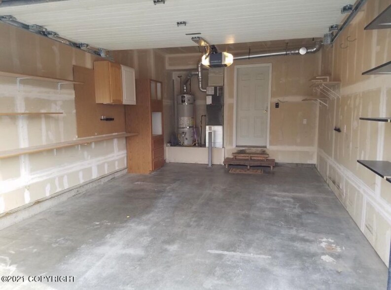 Building Photo - 3001 N Chandelle Ct