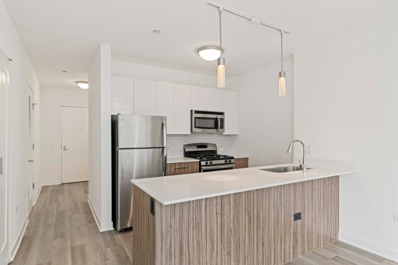 Building Photo - 325 W Wolf Point Plaza