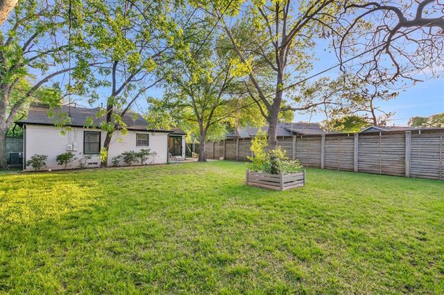 Building Photo - 6514 Kenwell St