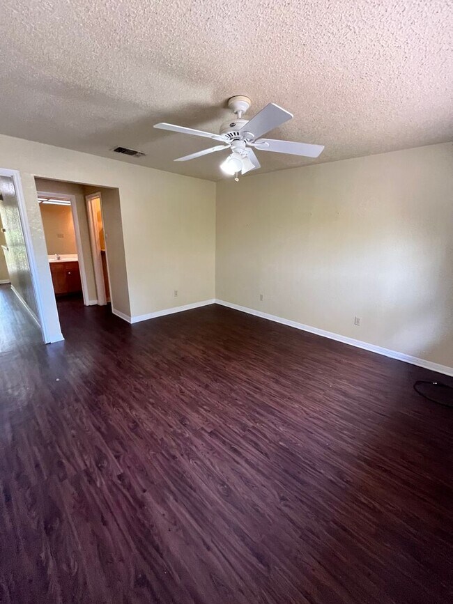 Building Photo - 2309/2311 Pena Cove