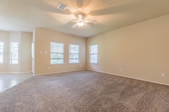 Building Photo - 906 Ashbury Bluff