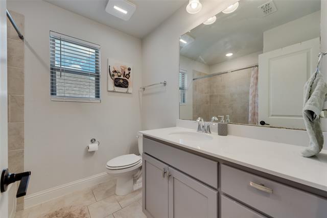 Building Photo - 2823 Silver Leaf Dr