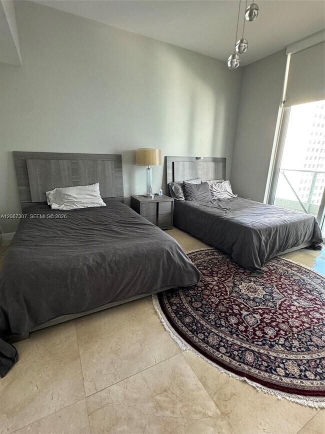 Building Photo - 1331 Brickell Bay Dr