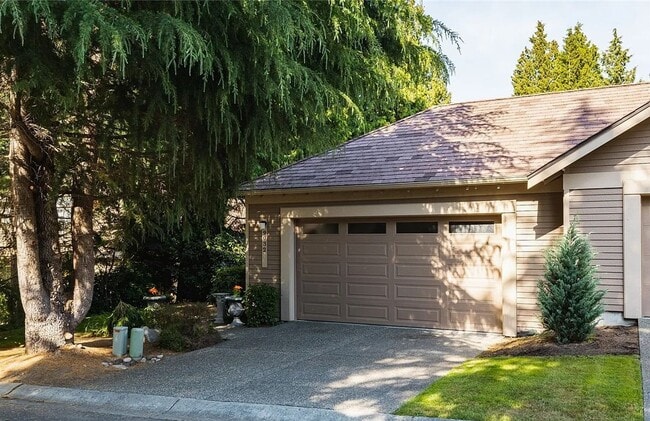 Building Photo - 9032 Gleneagle Dr