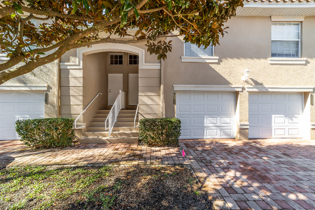 Building Photo - 5436 Admiral Way