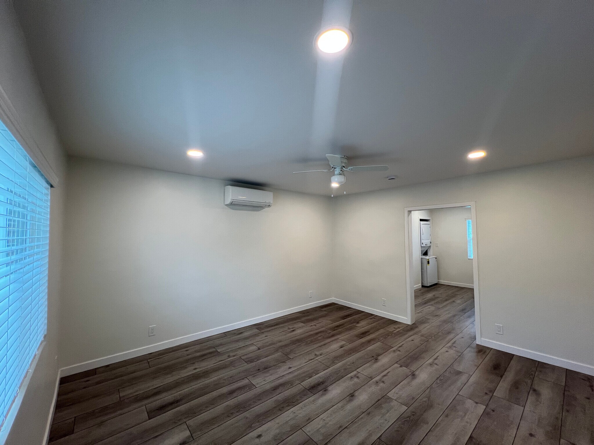 Building Photo - 4448 W 165th St