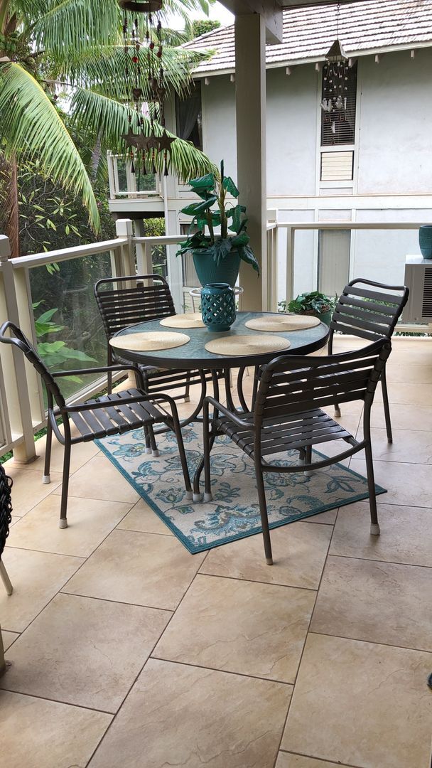 Building Photo - Spacious Furnished Grand Champions End Unit Available