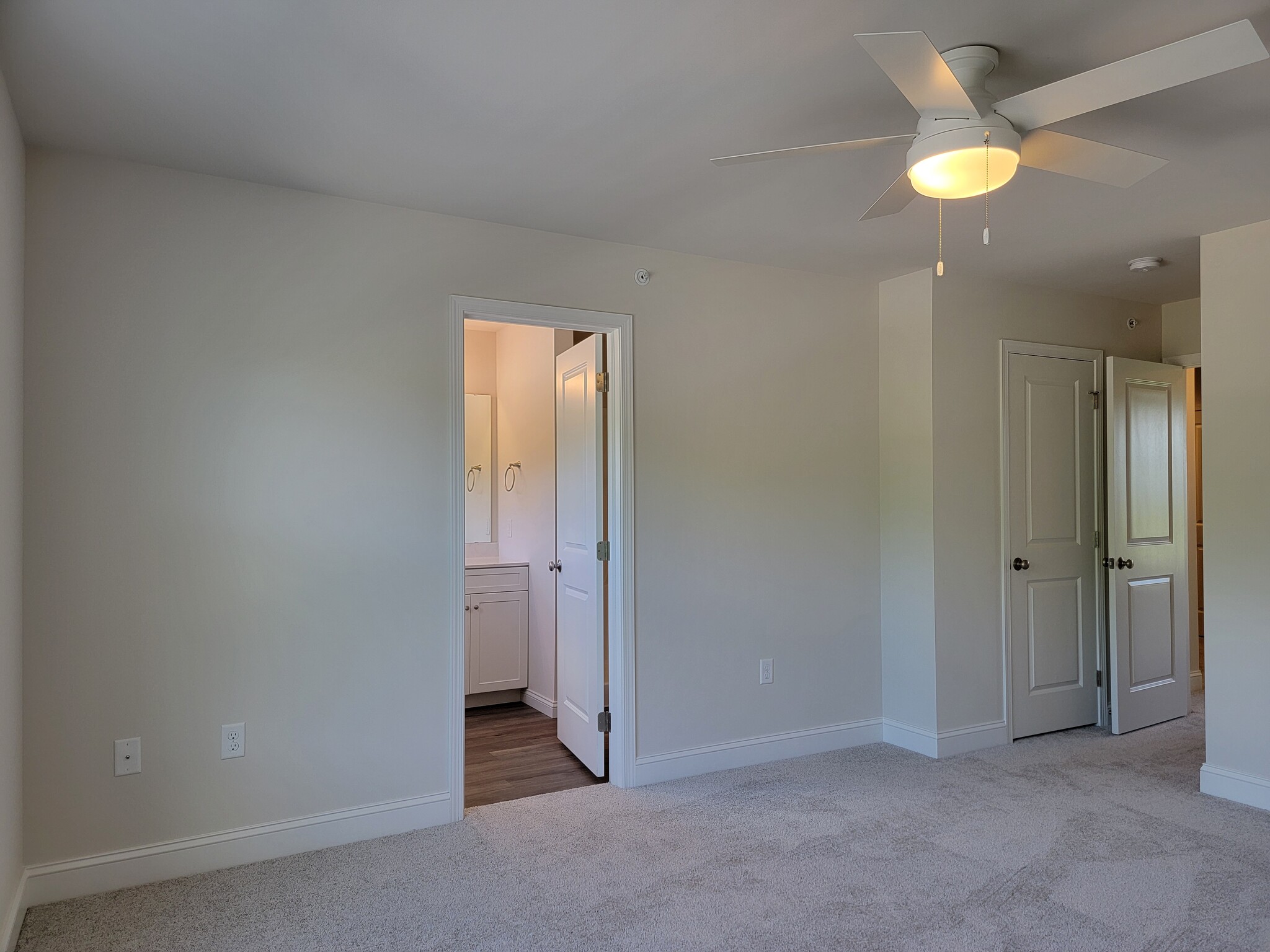 Building Photo - 232 Millard Dr