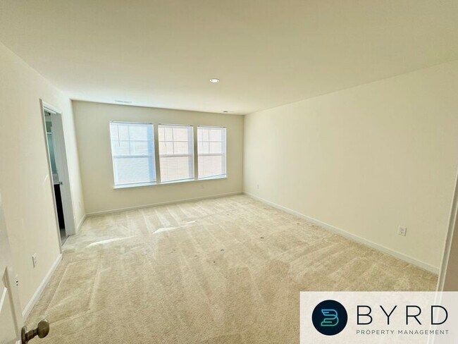 Building Photo - 18529 Palisades Rdg