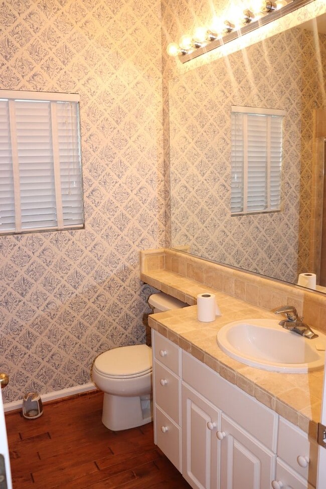 Building Photo - Communication Hill 4 bed 2.5 bath Single Family Home