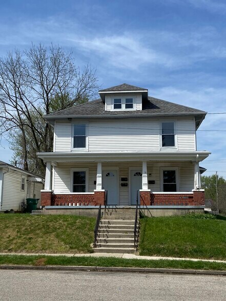 Building Photo - 1454 W Clark St