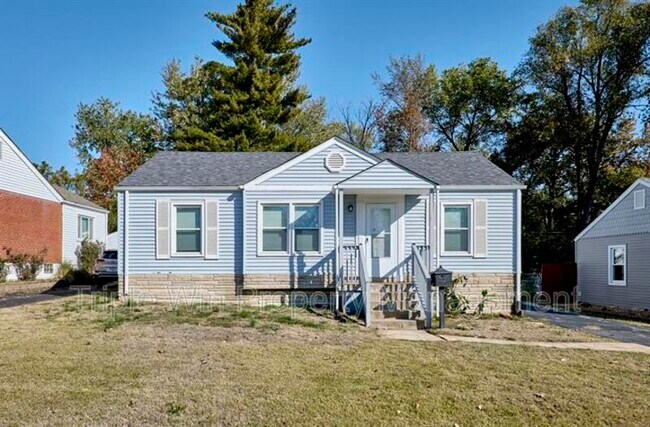 Building Photo - 10315 St Arthur Ln