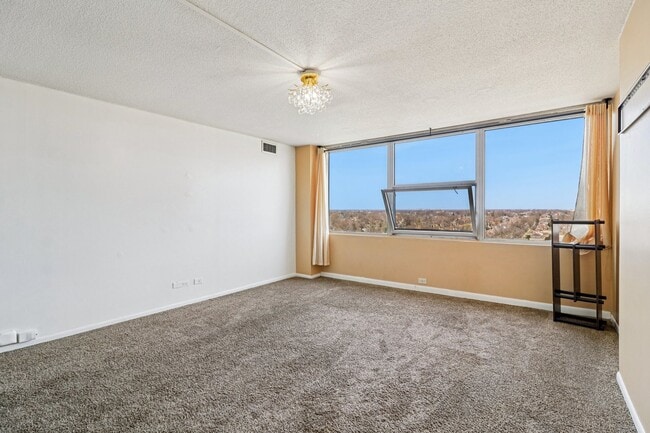 Building Photo - 7234 W North Ave