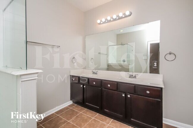 Building Photo - 135 Mustang Stampede Dr