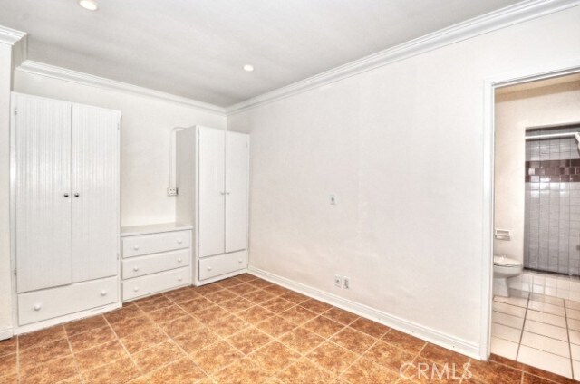 Building Photo - 250 Cliff Dr