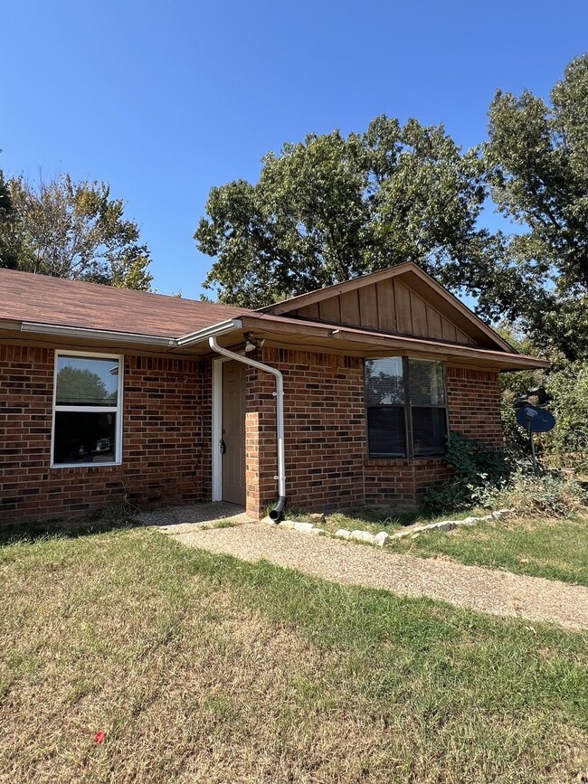 Building Photo - 15122 CR195