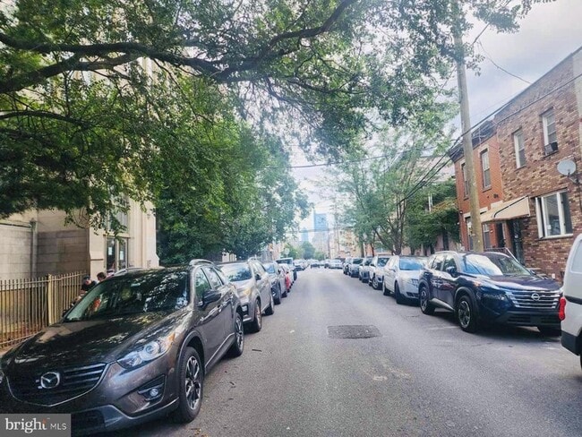 Building Photo - 1317 S 19th St