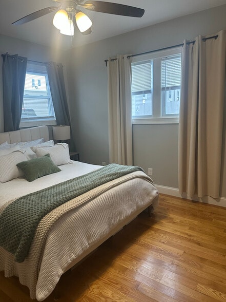 Building Photo - 39 Bourne St