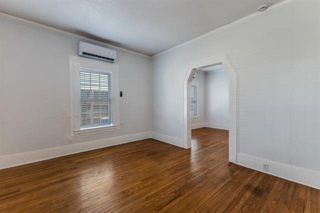 Building Photo - 6012 Richmond Ave