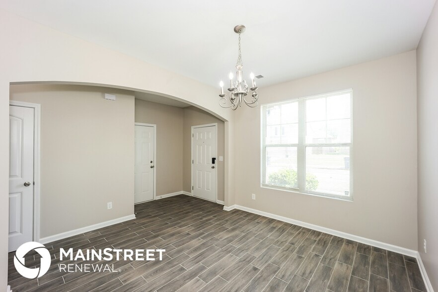 Building Photo - 6372 Woodwell Dr