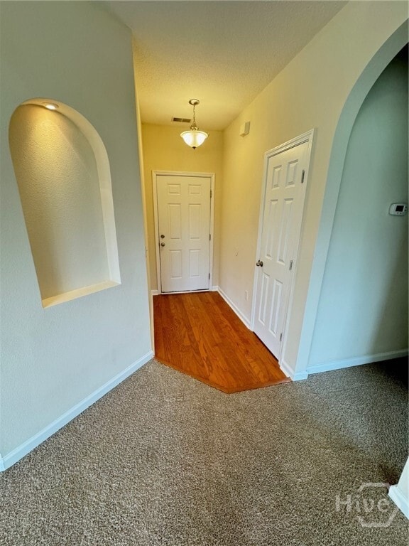Building Photo - 260 Red Oak Dr