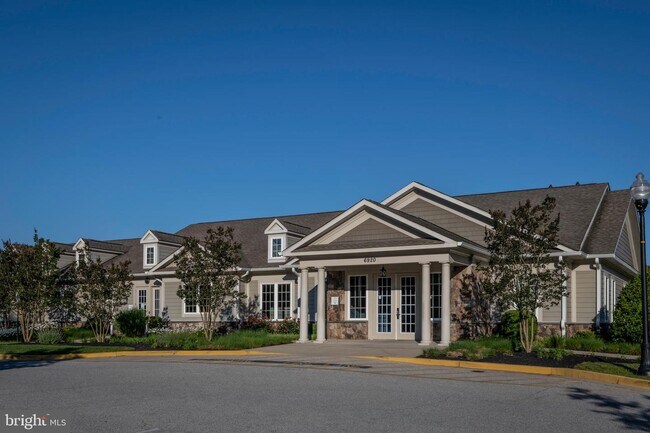 Building Photo - 7672 Timbercross Ln