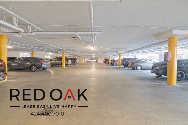 Building Photo - 130 S Alexandria Ave