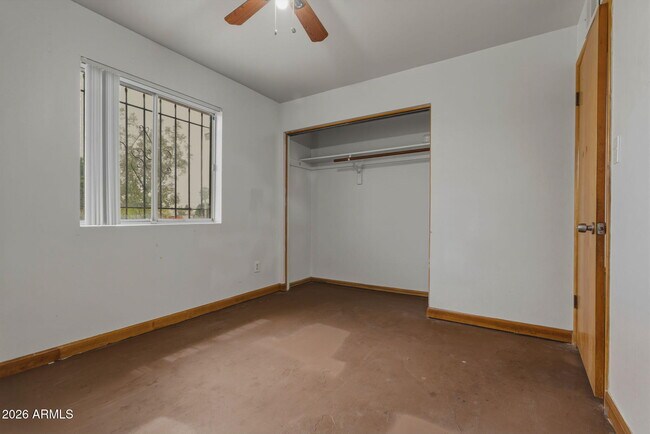 Building Photo - 3636 W Keim Dr