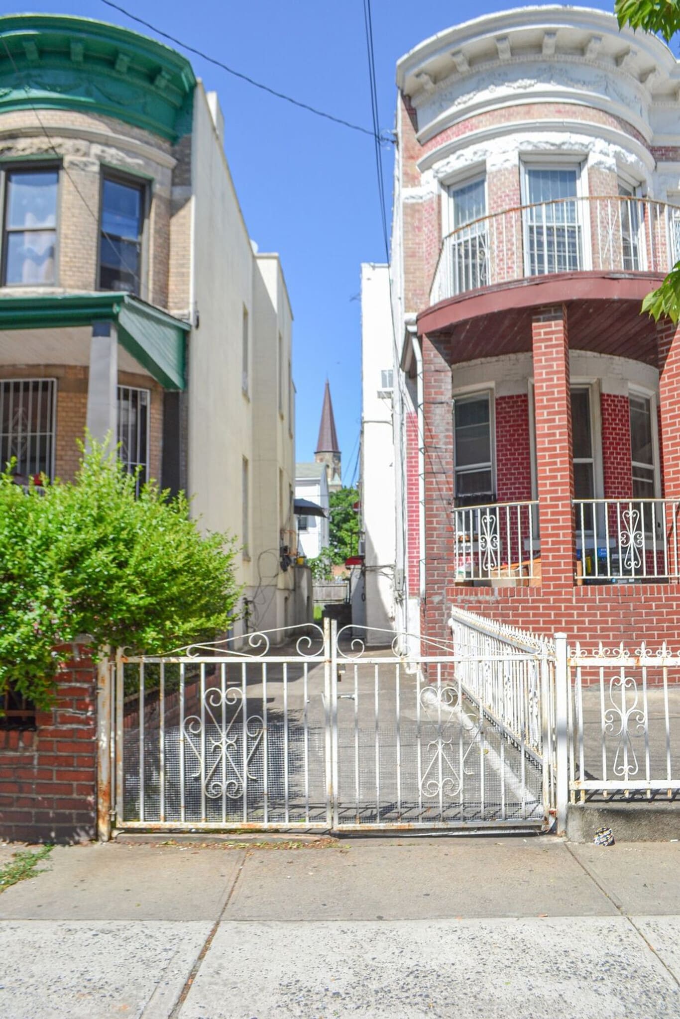 Building Photo - 1156 42nd St