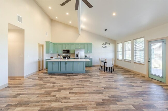 Building Photo - 303 Bob's Trail