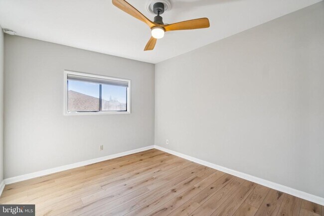 Building Photo - 2802 Dartmouth Rd