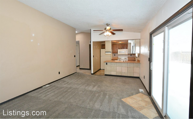 Building Photo - 3 br, 1 bath House - 8195 Freemantle Dr