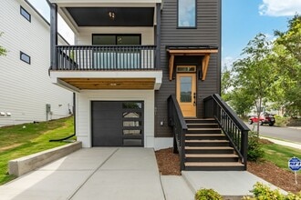 Building Photo - 801 Massey Ave