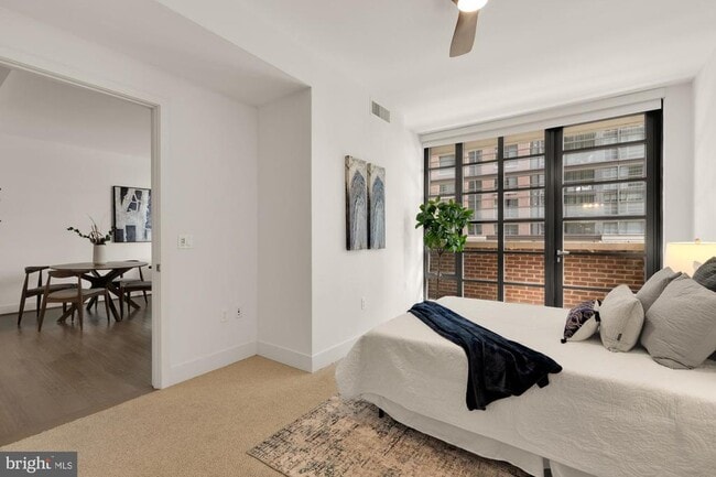 Building Photo - 45 Sutton Square SW