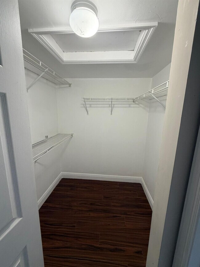 Building Photo - 165 NW 96th Terrace