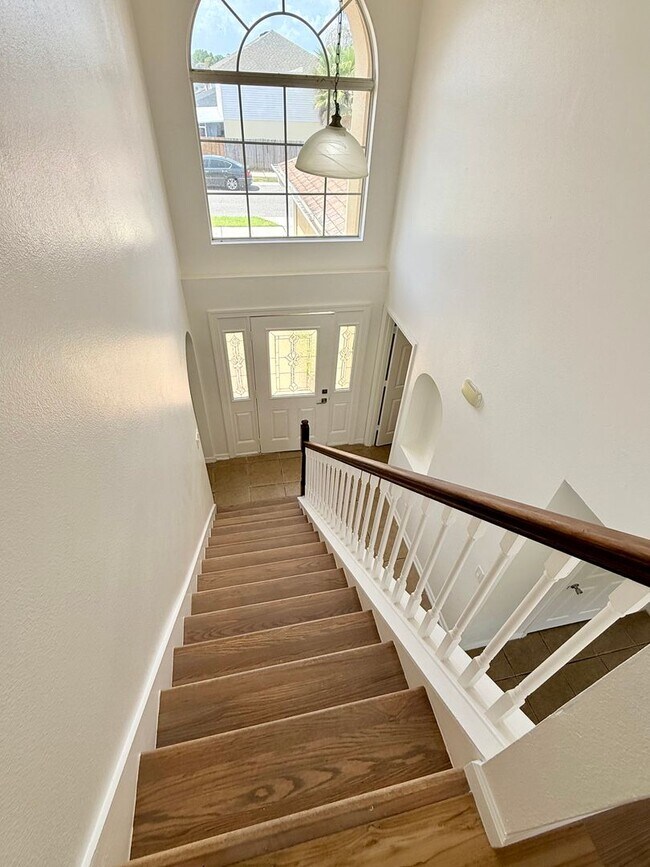 Building Photo - The perfect haven - 4Bedrooms / 2.5Bath family home at Orlando!