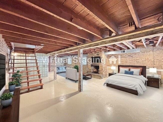 Building Photo - 2501 N Artesian Ave