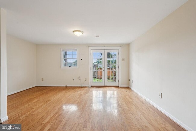 Building Photo - 43971 Kitts Hill Terrace
