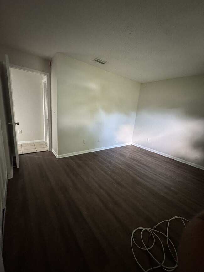Building Photo - Adorable 2 Bedroom 2 Bath home in St. Augu...
