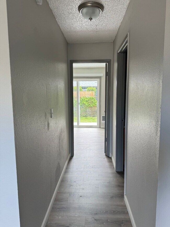 Interior Photo - Raintree Apartments