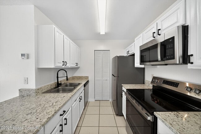 Building Photo - 410 Thor Ave SE