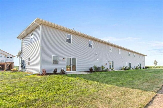Building Photo - Brand New 3 Bedroom, 2.5 Bath, 2-Car Garag...
