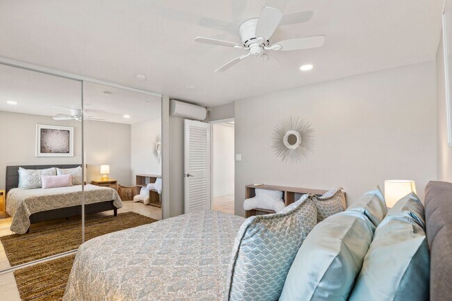 Building Photo - Full Ocean View, Fully Furnished Condo |Across from Surf Beach|Pool |Renovated |Heart of Kihei